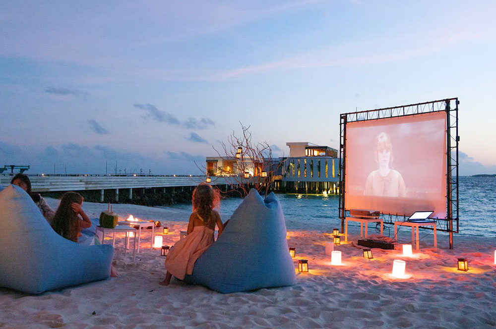 Taprobane-Leisure-Maldives-Amila-Maldives-Gallery-Experiences-Beach-Cinema
